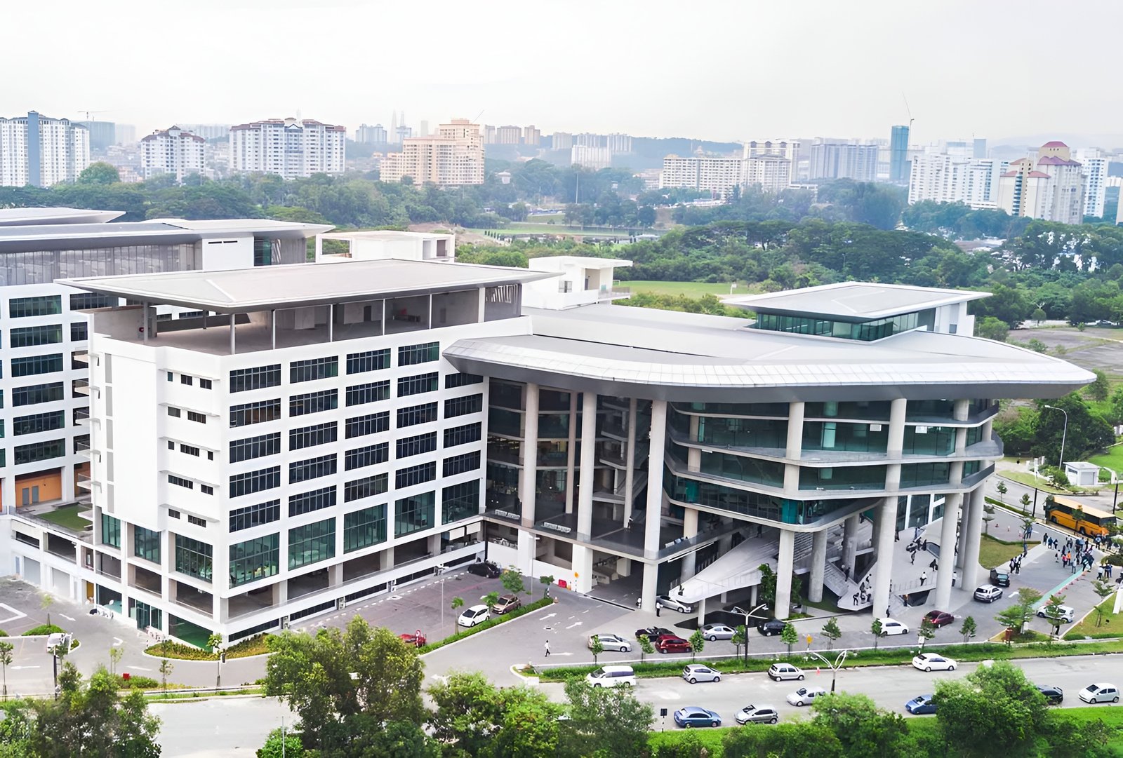 kolej lain
